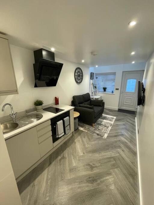 סווינדון Stylish & Cosy 1 Bed Apartment מראה חיצוני תמונה