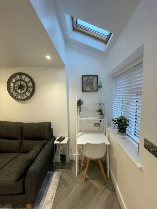 סווינדון Stylish & Cosy 1 Bed Apartment מראה חיצוני תמונה