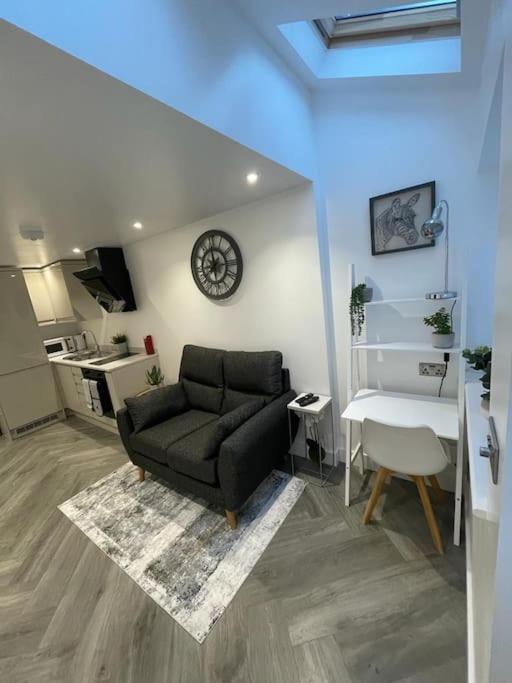 סווינדון Stylish & Cosy 1 Bed Apartment מראה חיצוני תמונה